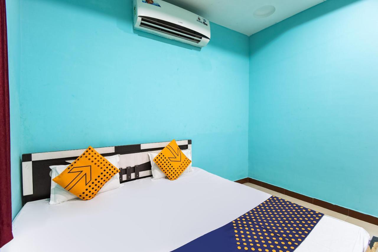 Spot On 67031 Hotel Sangam Palace Rāipur 外观 照片