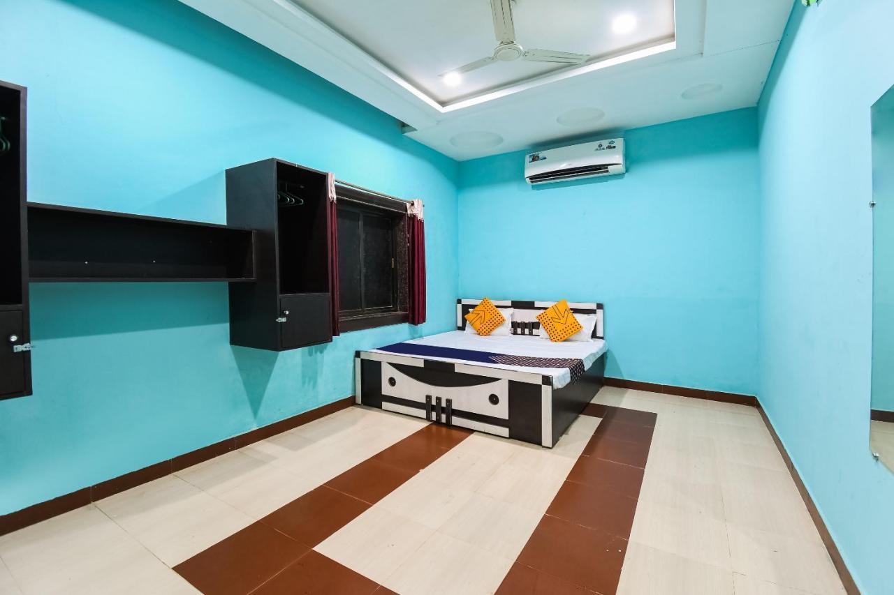 Spot On 67031 Hotel Sangam Palace Rāipur 外观 照片